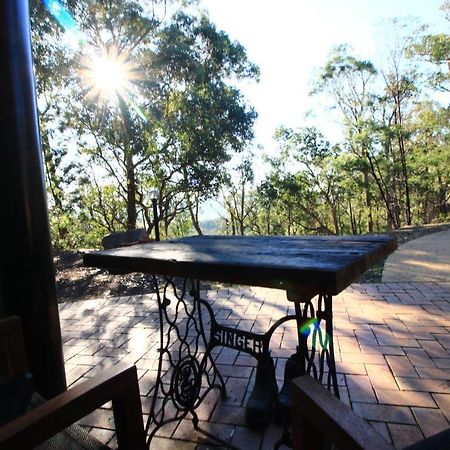 Down To Earth Farm Retreat Appartement Sarsfield Buitenkant foto