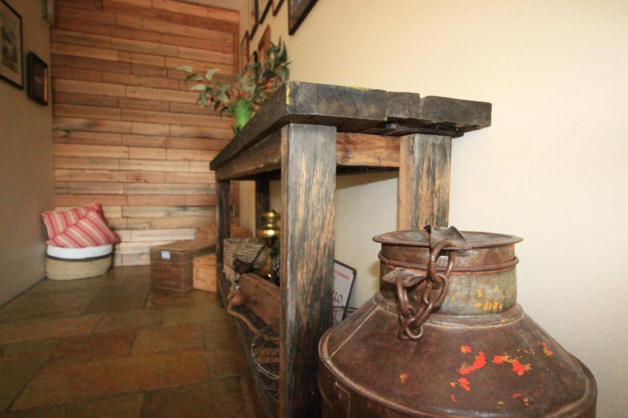 Down To Earth Farm Retreat Appartement Sarsfield Buitenkant foto