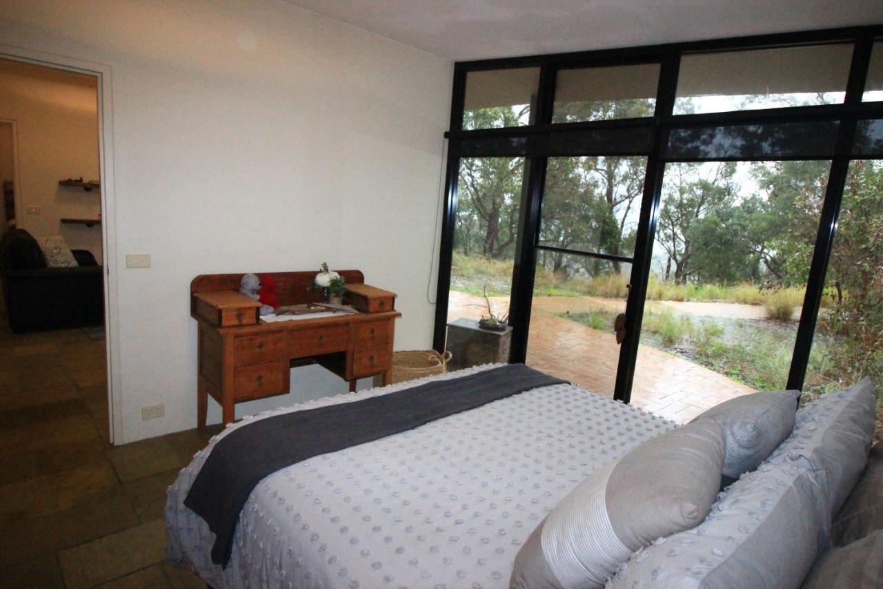 Down To Earth Farm Retreat Appartement Sarsfield Buitenkant foto