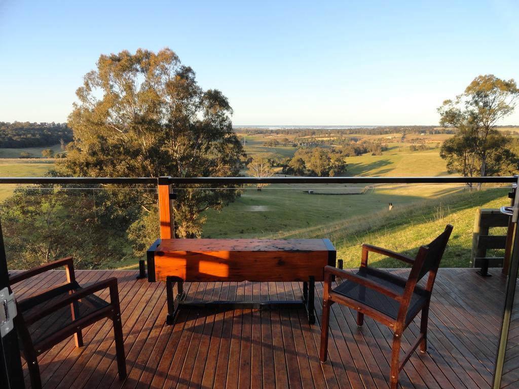 Down To Earth Farm Retreat Appartement Sarsfield Buitenkant foto